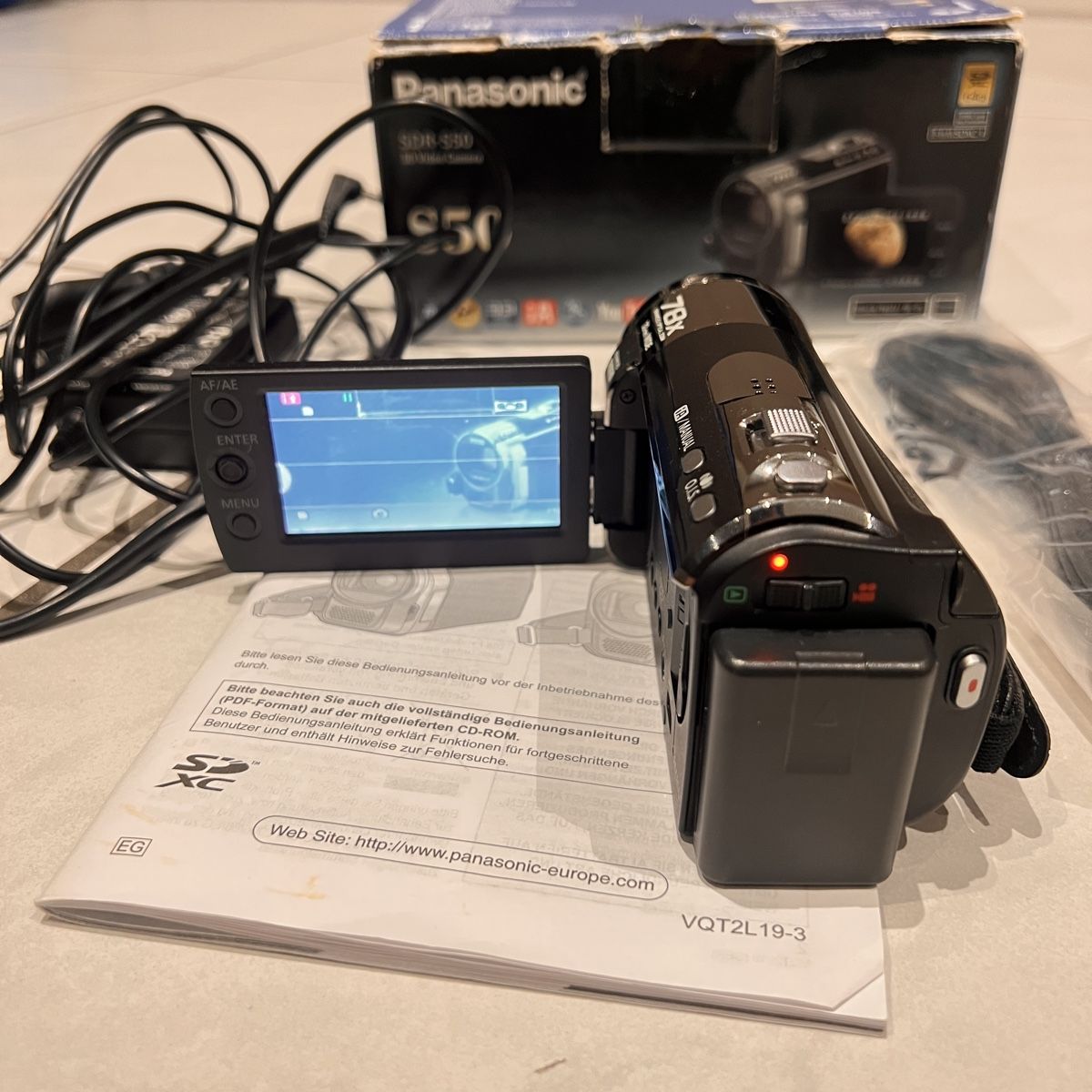 Panasonic Videocamere: Panasonic SDR-S50 Camcorder - – Usato da Unterkulm venduto da Sita013 1