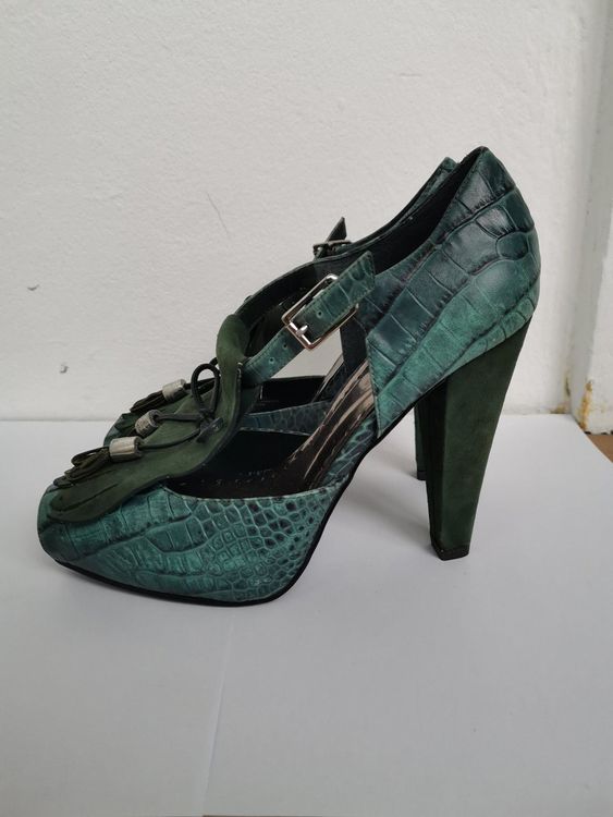 Chaussures BCBGeneration - Taille US 7 (femme) - Style Open Toe - Neuf Sans Emballage