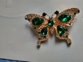 Brosche Schmetterling goldfarben mit Steinen neu
