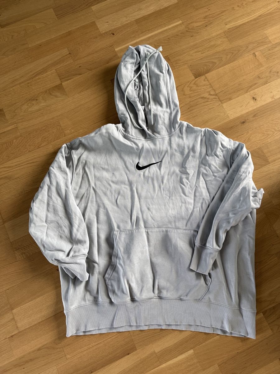 Nike Pulls & Sweat-shirts: nike pullover (xl) – D'occasion à Freidorf TG par driftingforthrifting