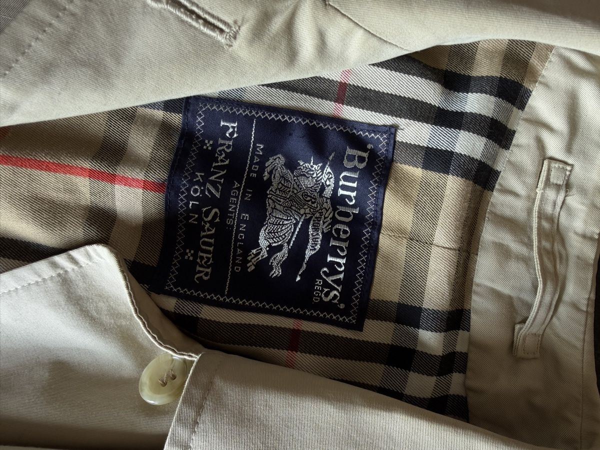 Burberry Giacche: Burberry Trenchcoat beige klassisch – Usato da Zürich venduto da jen.bo 3