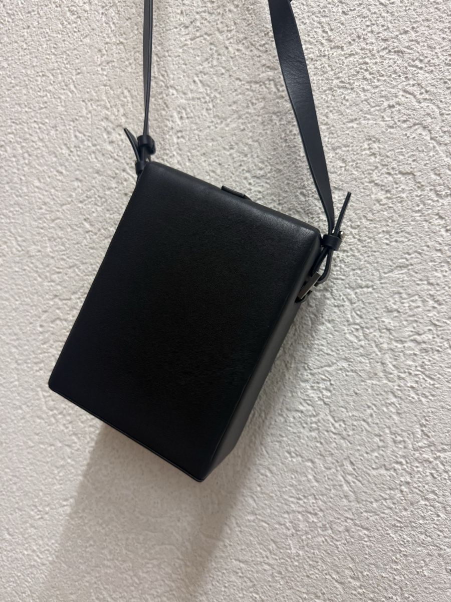 Borse: HELIOT EMIL BOXTASCHE mit Lederriemen – Nuovo (secondo la descrizione) da Biel/Bienne venduto da lichterhoh 4