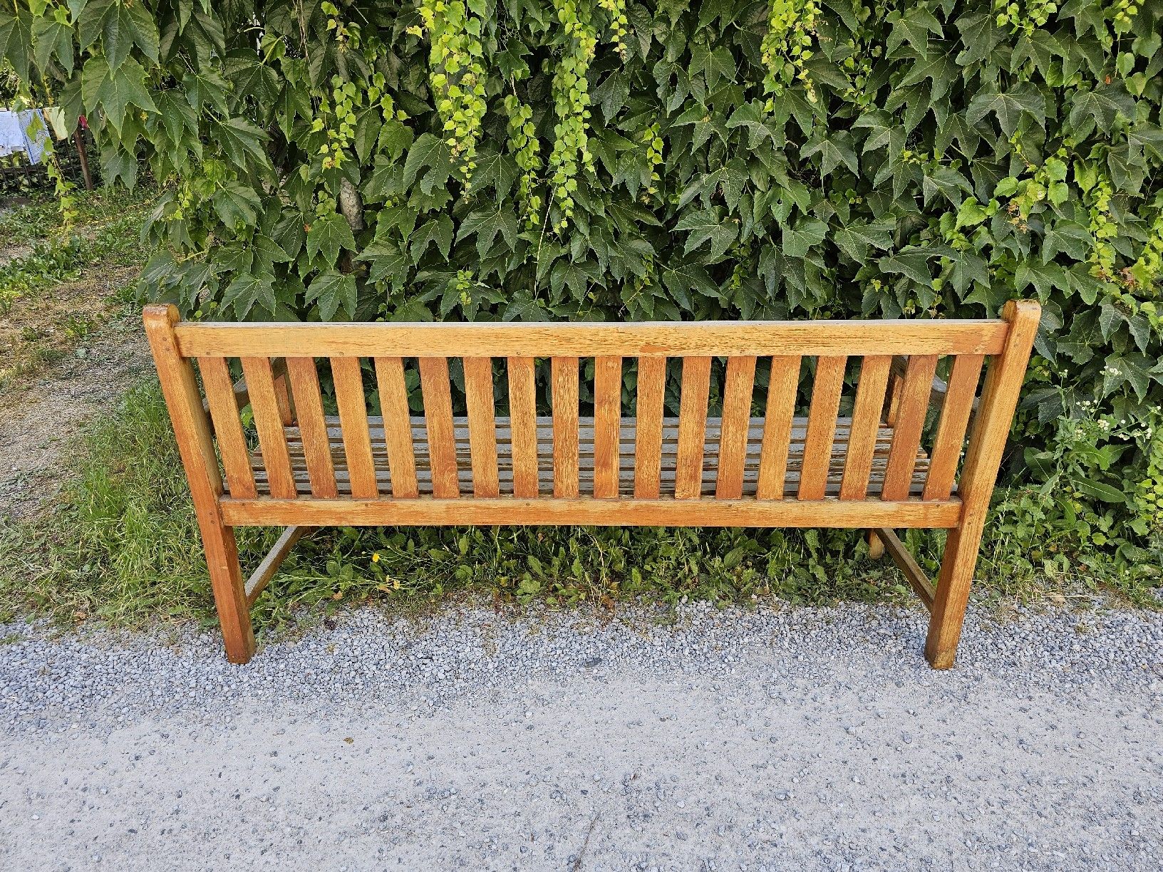 Bänke: 3er-Teak-Gartenbank – Gebraucht aus Meisterschwanden von Hummer21 2