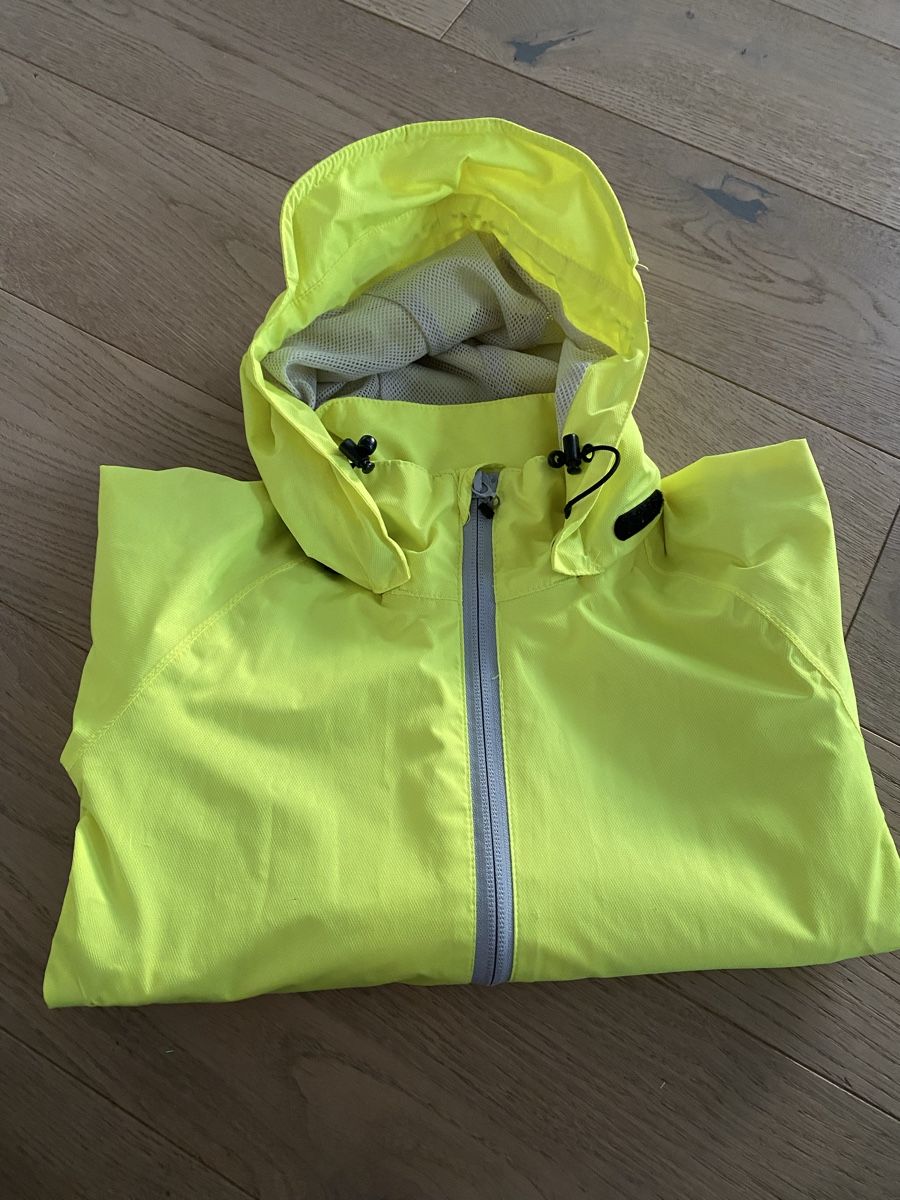 Rukka Giacche & Cappotti: Wind- und Regenjacke Rukka Grösse 110 – Usato da Lachen/SZ venduto da Flower2 4