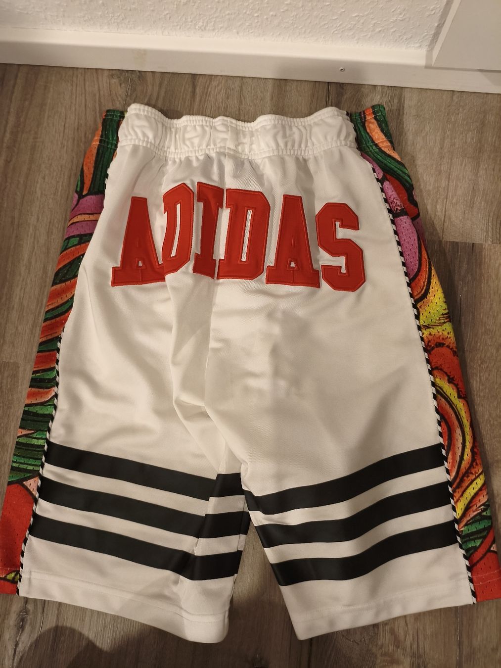 Adidas Pantaloni: pantaloncini Adidas – Usato da Bioggio venduto da OresteIronix 2