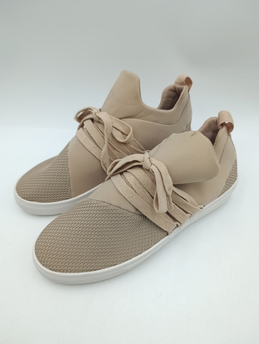 Steve Madden Scarpe da donna: Steve Madden Sneaker Lancer 9, Beige Gr. 39/40  – Usato da Wil SG venduto da Donaldus