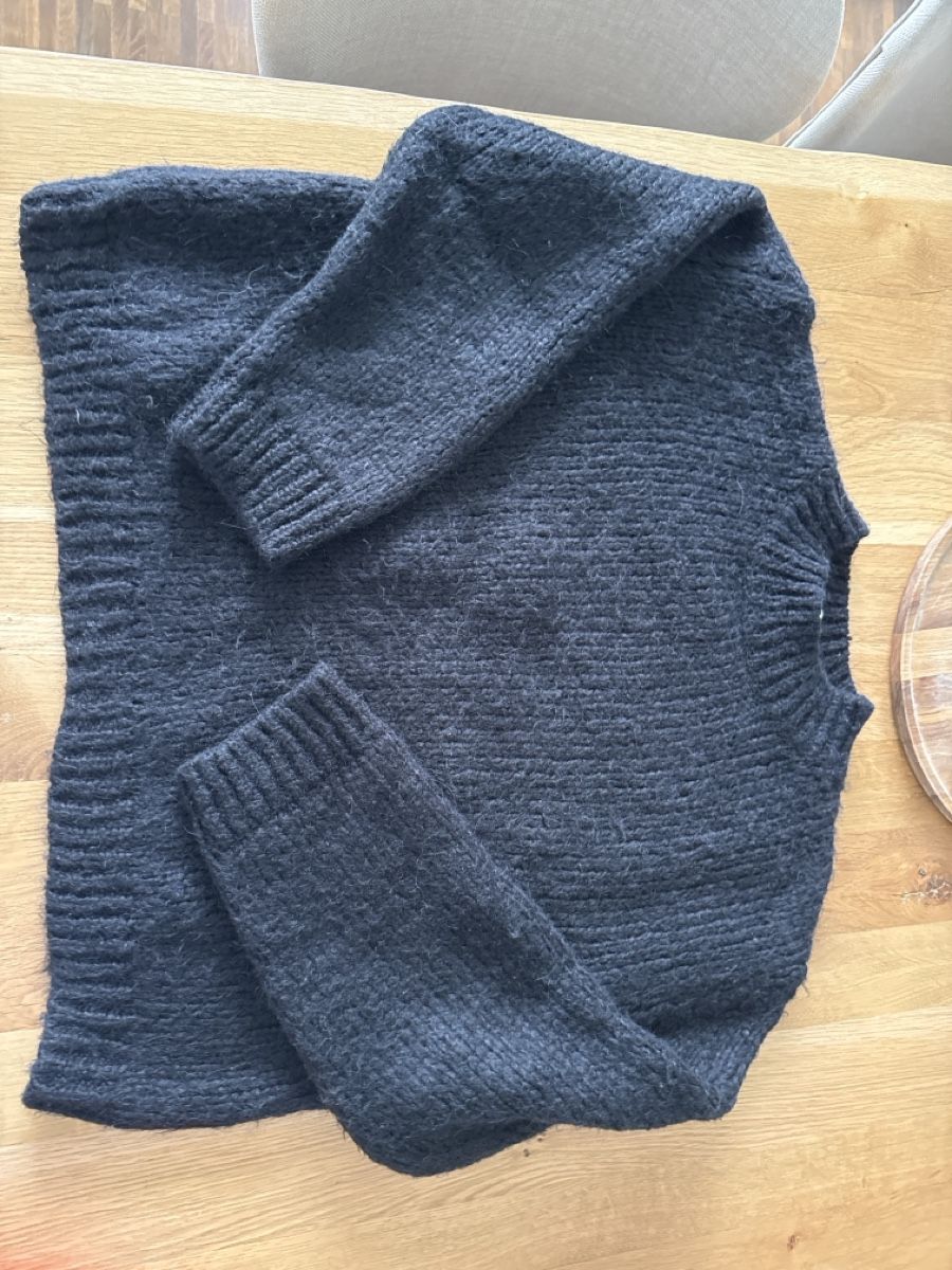 Zara Maglioni & Felpe: Zara oversized sweater. Size S. New – Nuovo (secondo la descrizione) da Zürich venduto da lar_8826