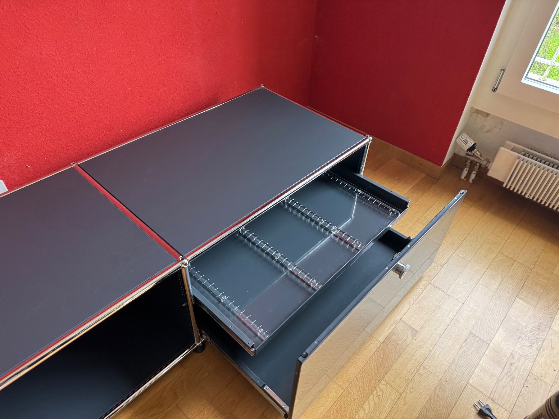 USM Cassettiere: Usm Lowboard.  antrazit Lieferung Gratis – Usato da Thun venduto da Thuno6 2