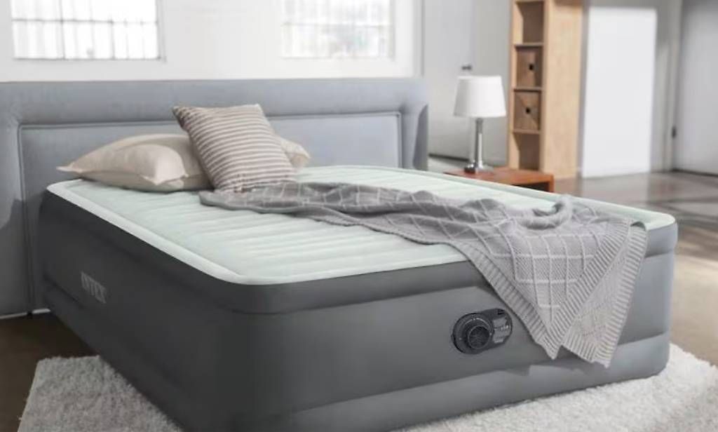 Betten: Luftbett 152 x 203 x 46 cm – Gebraucht aus Mümliswil von ste_c8pb 1