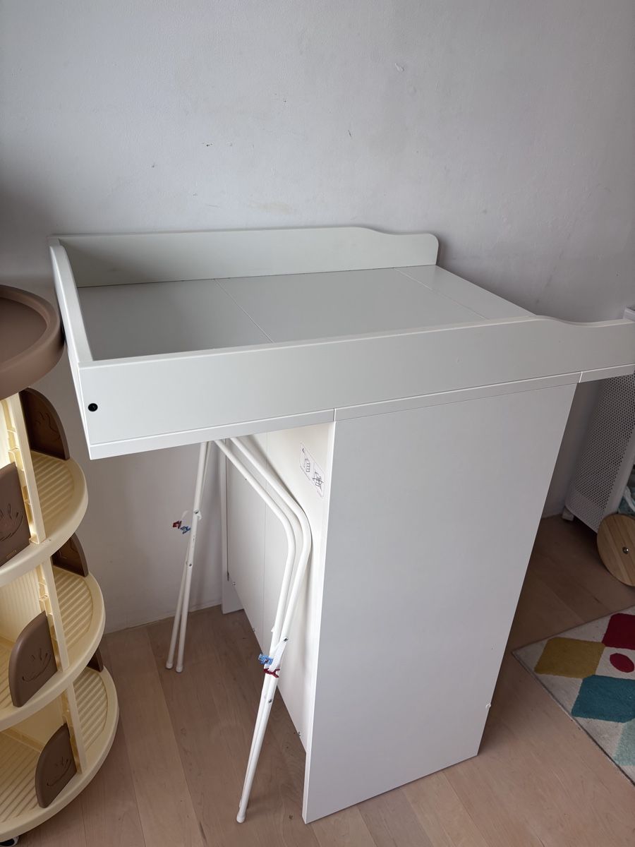 Ikea Wickeltisch & Zubehör: Changing table – Gebraucht aus Stäfa von CharlotteJB 1