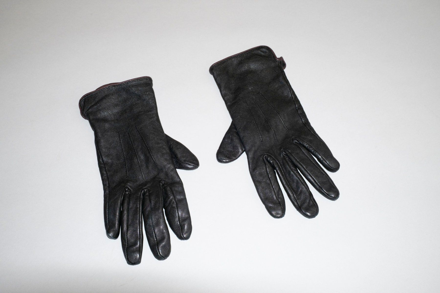 Guanti & manicotti: Lederhandschuhe von Manor, Gr. 7.5 – Usato da Zürich venduto da pinkmilkyway