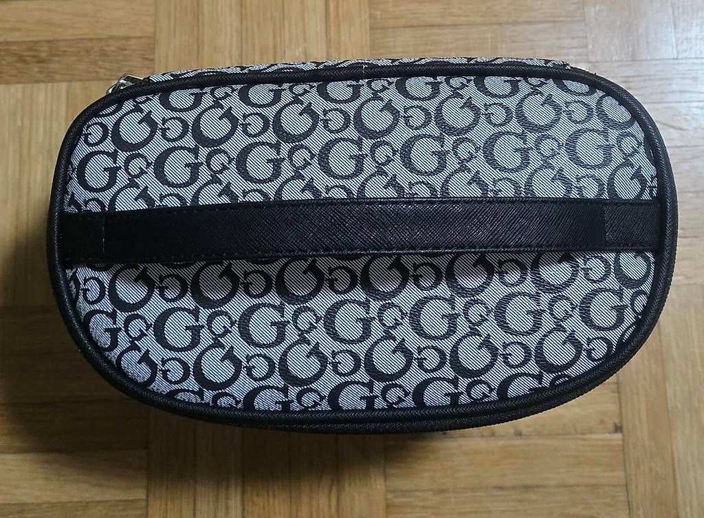 Guess Kosmetikkoffer: GUESS Kosmetiktasche – Neu (gemäss Beschreibung) aus Schaffhausen von F_180 1