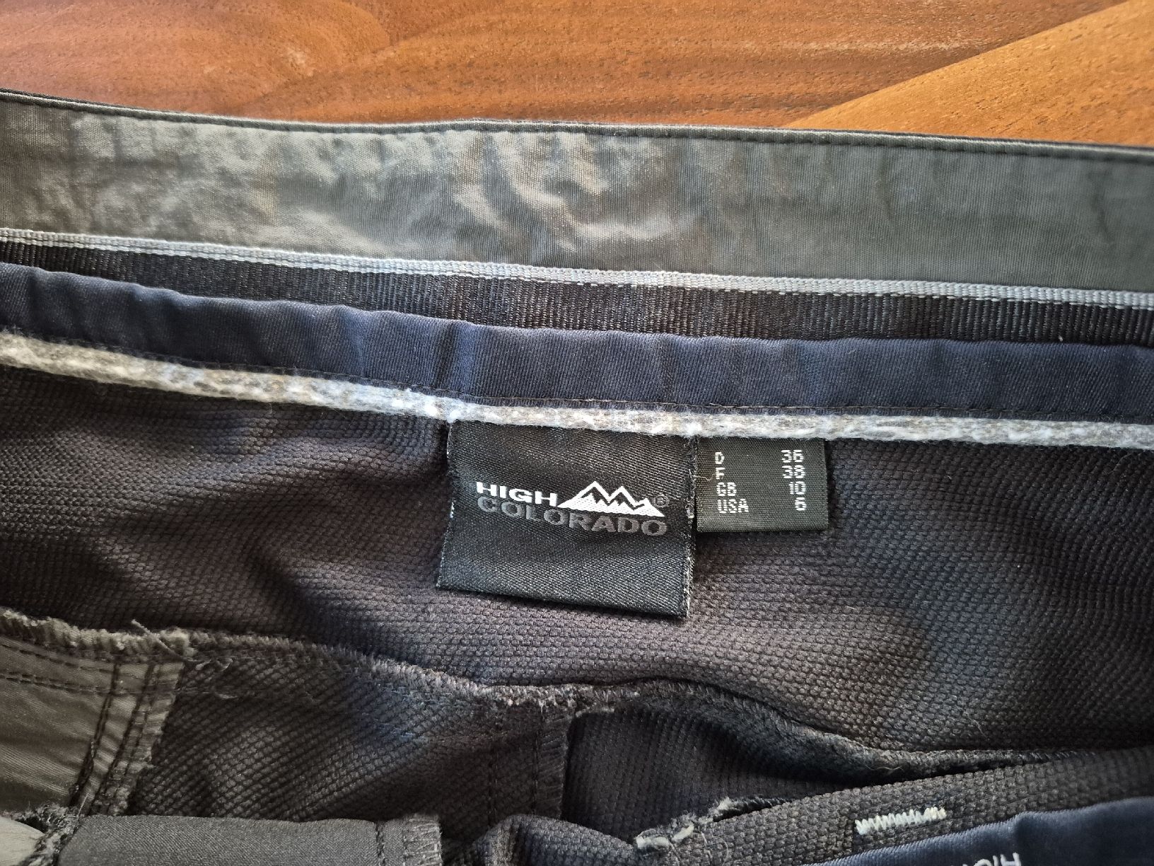 Pantalons: kurze Wanderhose – Neuf (Voir description) à Stans par STOlivia 3