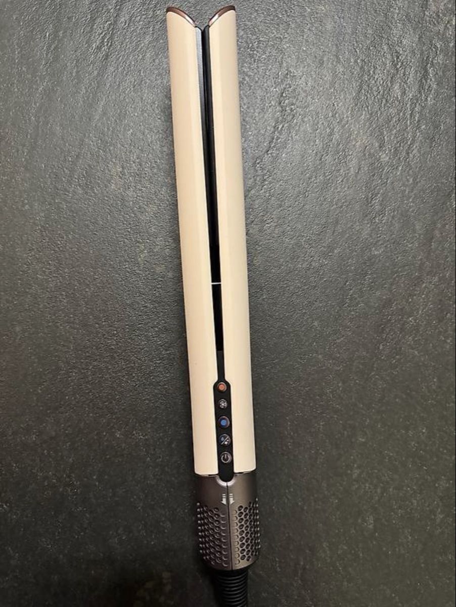 Dyson Sèche-cheveux: Dyson Airstrait – D'occasion à Bonaduz par lad_87ww 1
