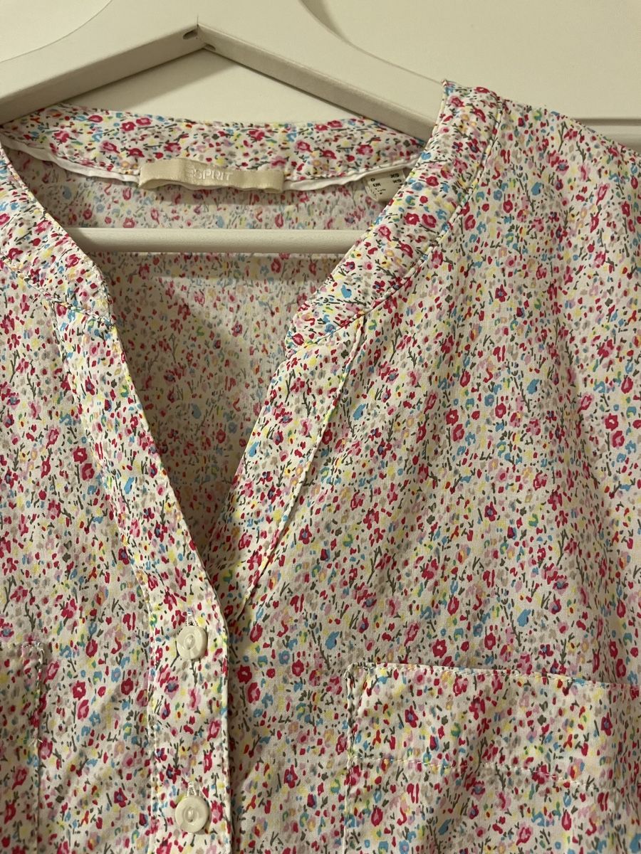 Esprit Camicette: Esprit Bluse, Gr. XS, Blumenmuster, Top Zustand – Nuovo (secondo la descrizione) da Zürich venduto da cla_99rd 1