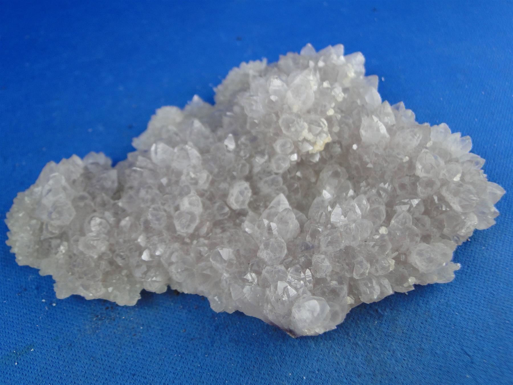 Minerali & Pietre curative: Quartz var Amethyst – Usato da Schinznach Bad venduto da Demerald 3