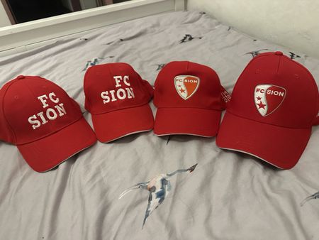 4 FC Sion Caps