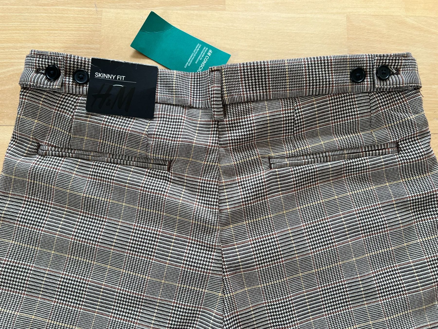 H&M Hosen: H&M Damen Hose, Gr. 31, NEU – Neu und originalverpackt aus Worb von farben20zauber