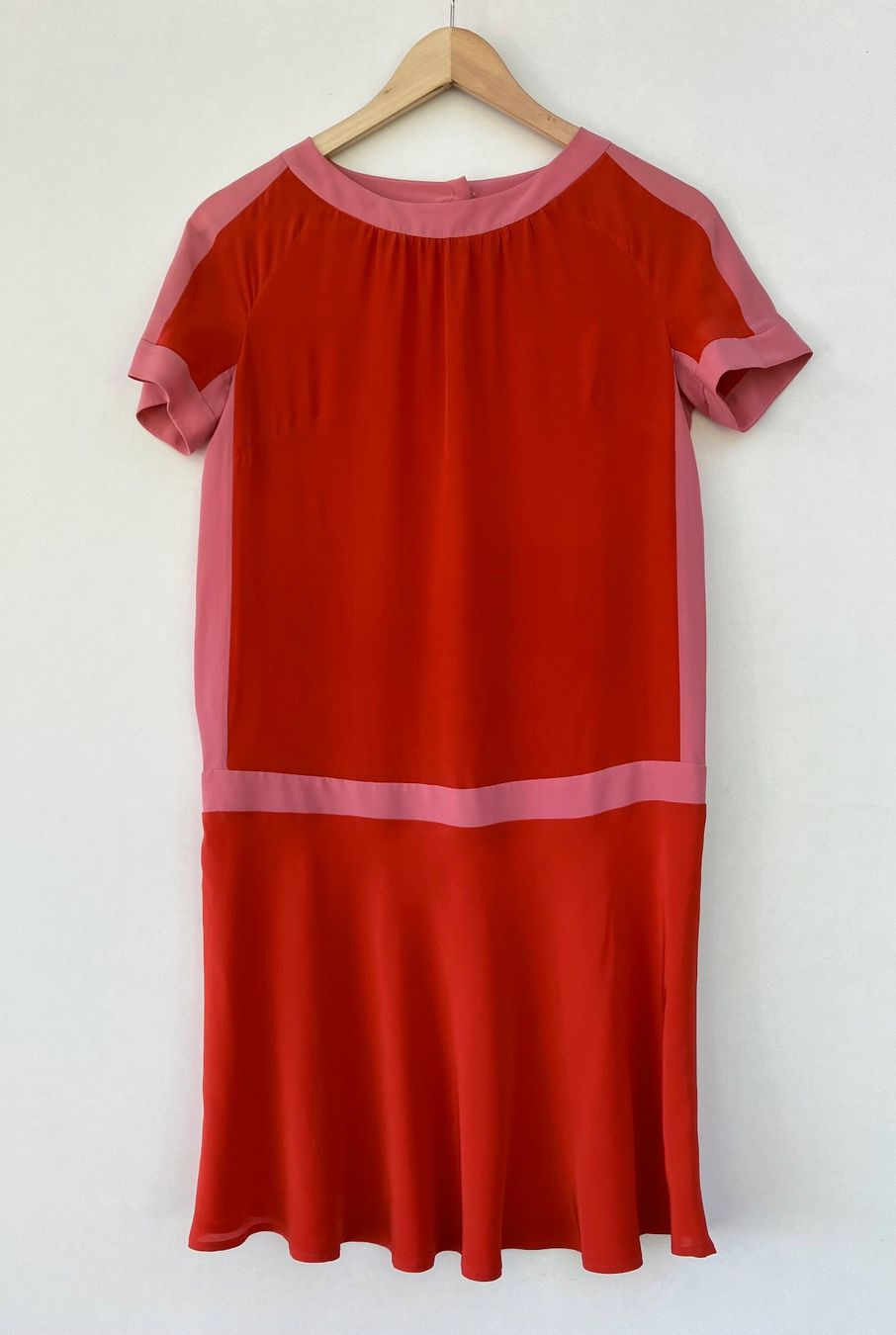 Vestiti: Trussardi Seide Kleid Gr.38 – Usato da Unterägeri venduto da Jutka_04