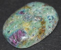 Cabochon L-8543 – Rubin Fuchsit -25x18mm