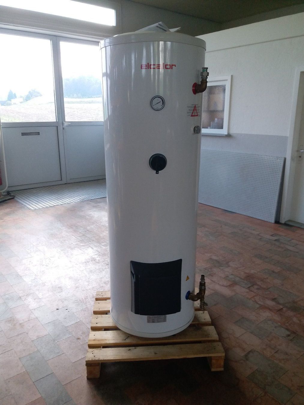 Sanitär: Boiler 300 ltr. – Gebraucht aus Seengen von Allshop1
