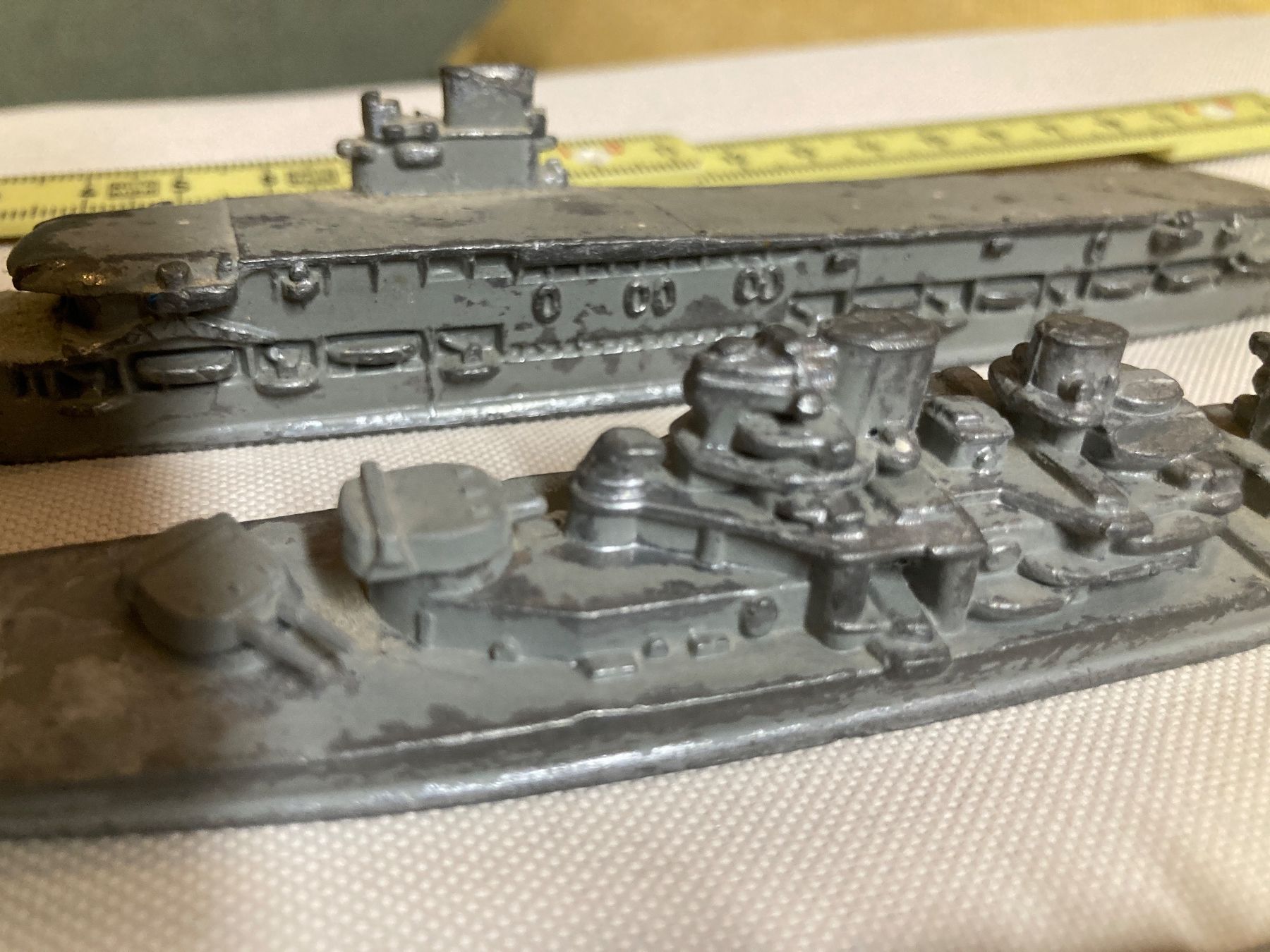 Wiking Kit di modellismo & Modellini statici: KRIEGSSCHIFFE WIKING MODELL – Usato da Luzern venduto da felicebruno 2