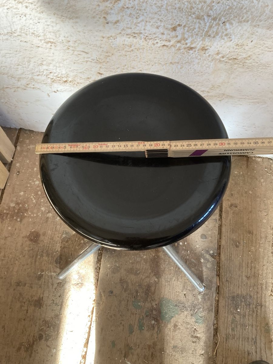 Hocker: HOCKER INDUSTRIE – Gebraucht aus Bottmingen von Surubi 7