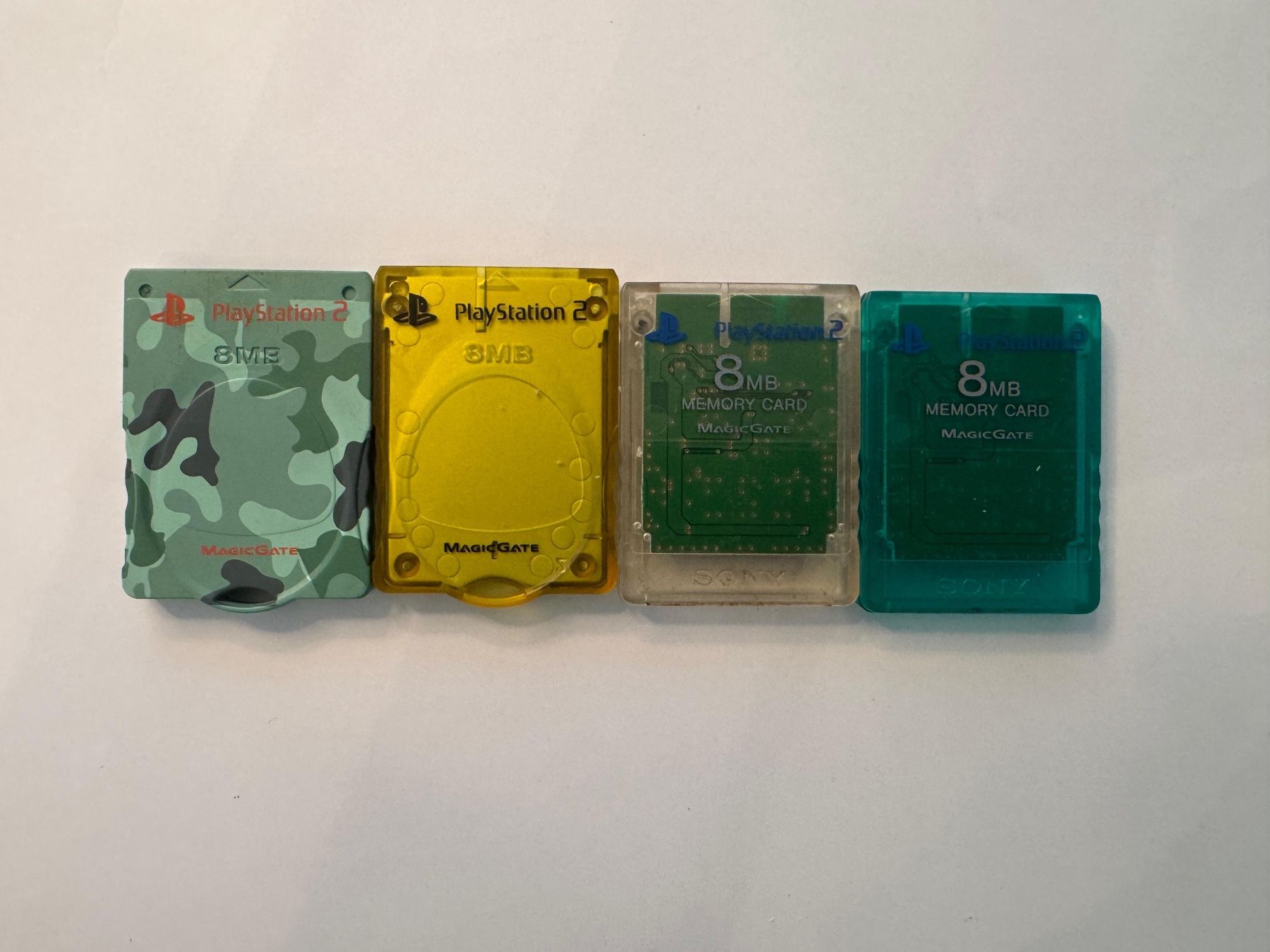 Sony Unités de mémoire & Cartes mémoire: PS2 MEMORY CARDS 8mb – D'occasion à Möhlin par HomebrewLoverBasel 2