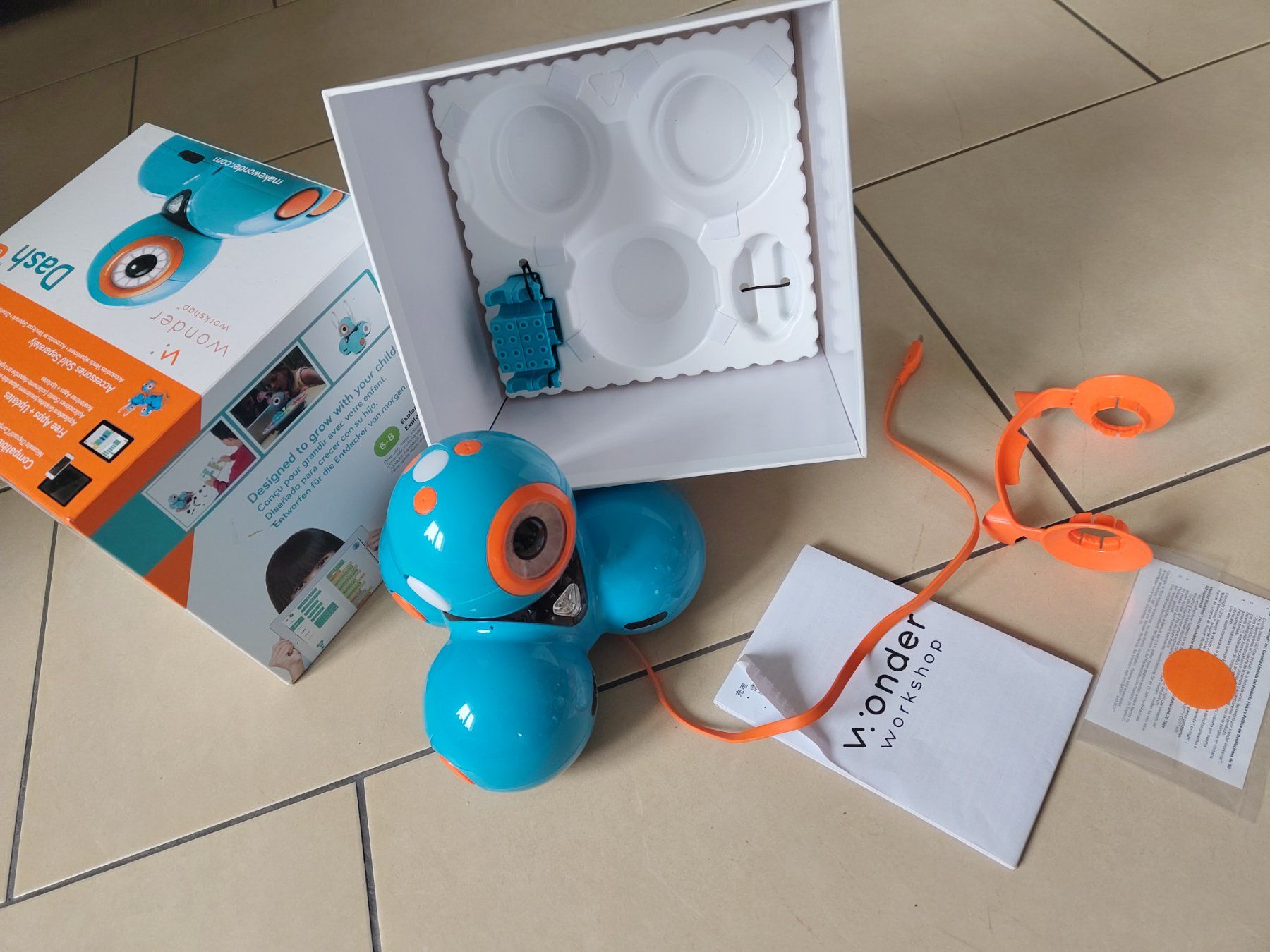 Giocattoli: Roboter Dash von Wonder Workshop – Usato da Eschenz venduto da yestare