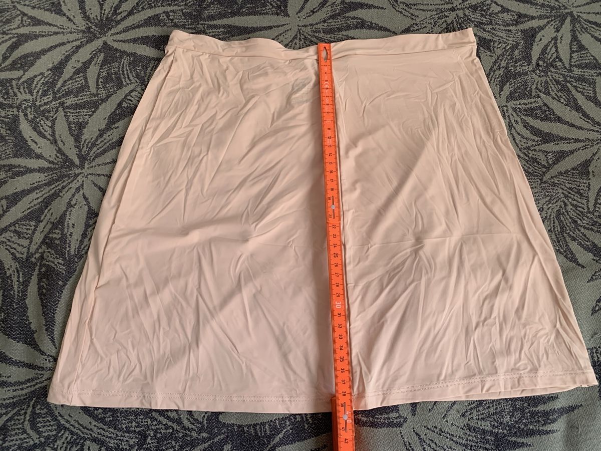Altra biancheria intima: Sous-Jupe couleur chaire Monoprix taille M l – Nuovo (secondo la descrizione) da Lausanne venduto da Xiaoxi 1