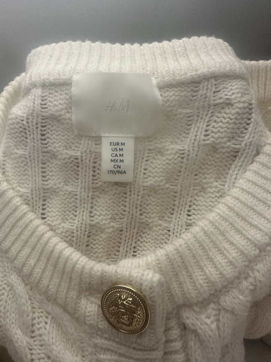 H&M Jacken: Hochwertiges Cardigan von H&M – Neu (gemäss Beschreibung) aus Zürich von mbu_5f9r 2