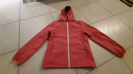 K..18 R B)  Softshell Jacke, Gr. 140 Mädchen