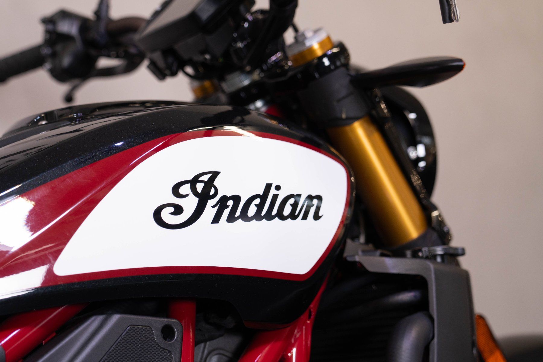 Indian Motorcycle Strada: Indian FTR 1200S RR – Usato da Hünenberg venduto da Maxim369 3