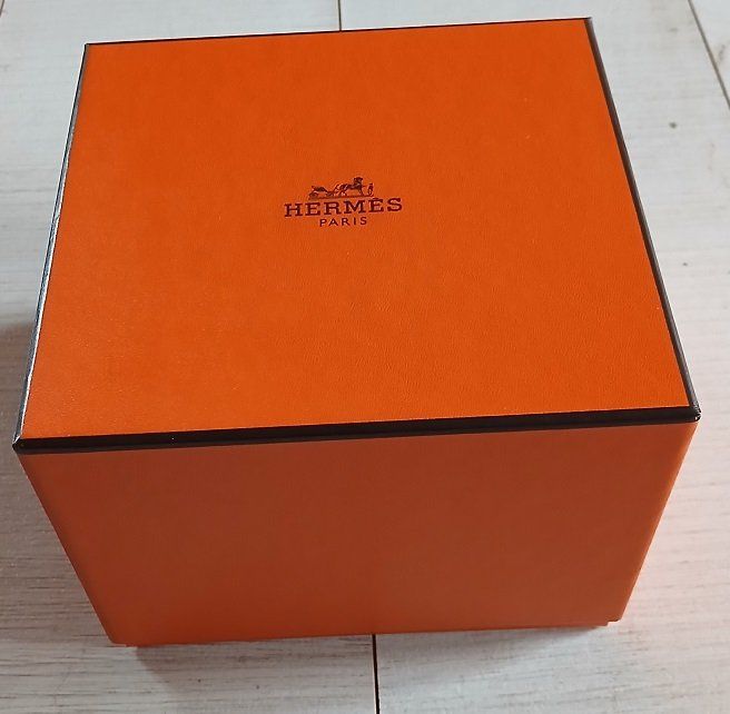 Hermès Scatole porta orologi: Hermes Uhren Box Holz – Usato da Saanen venduto da Kresaa 1