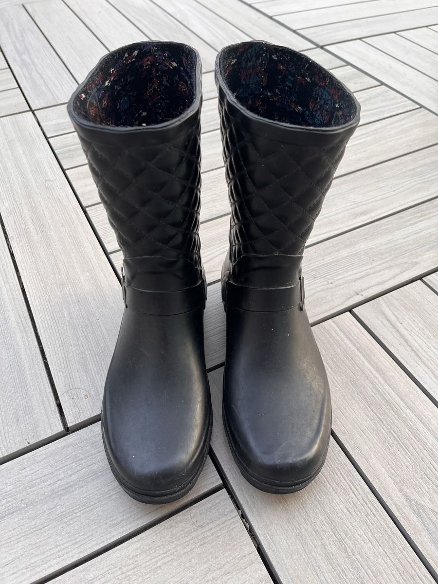 Scarpe da donna: Regenstiefel gr. 37 – Usato da Vaglio venduto da Irukaijiu