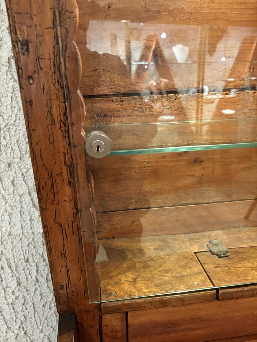Credenze: Table de berger & deux tabourets – Usato da Cointrin venduto da inf_9j5w 5