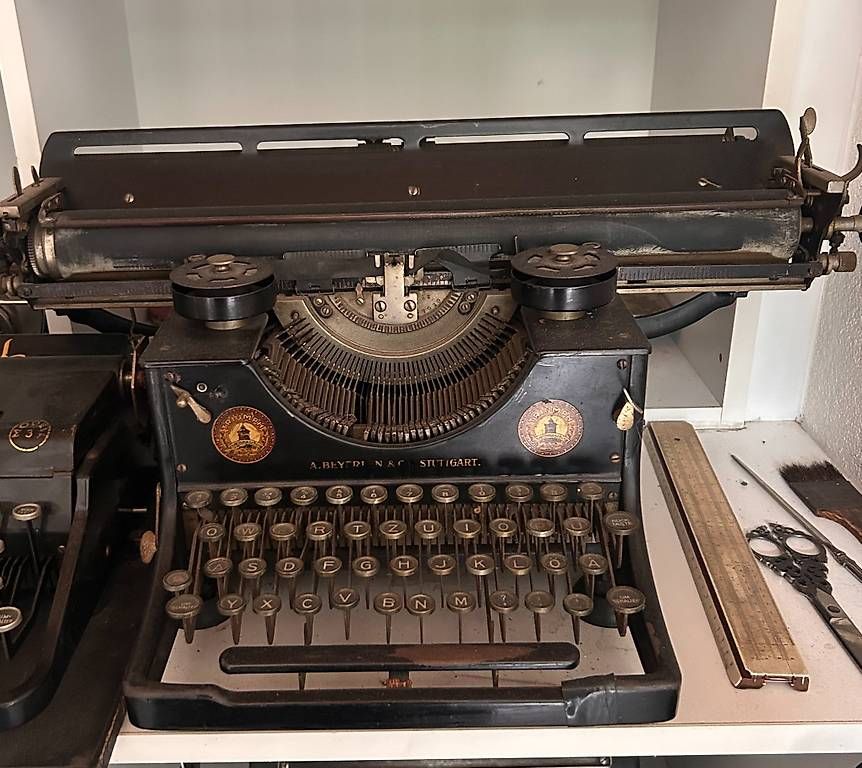 Triumph Schreibmaschinen: Deutsche Triumph Schreibmaschine 1900er – Gebraucht aus Zug von _B.Sch