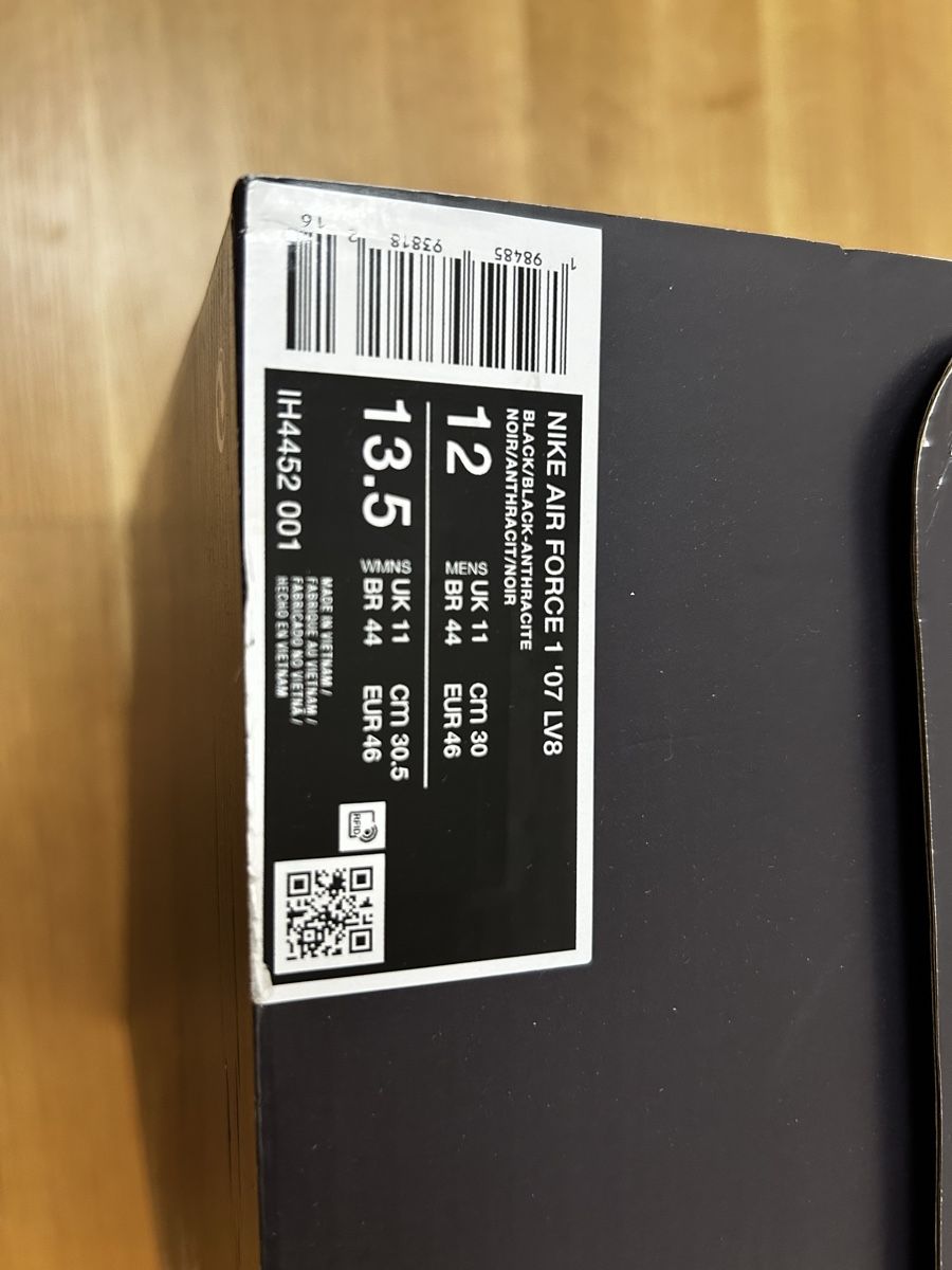 Nike Chaussures hommes: Nike Air Force 1 '07 LV8, SE, "Triple Black Ripstop",  – Neuf avec emballage d'origine à Riniken par mis_69lc 6