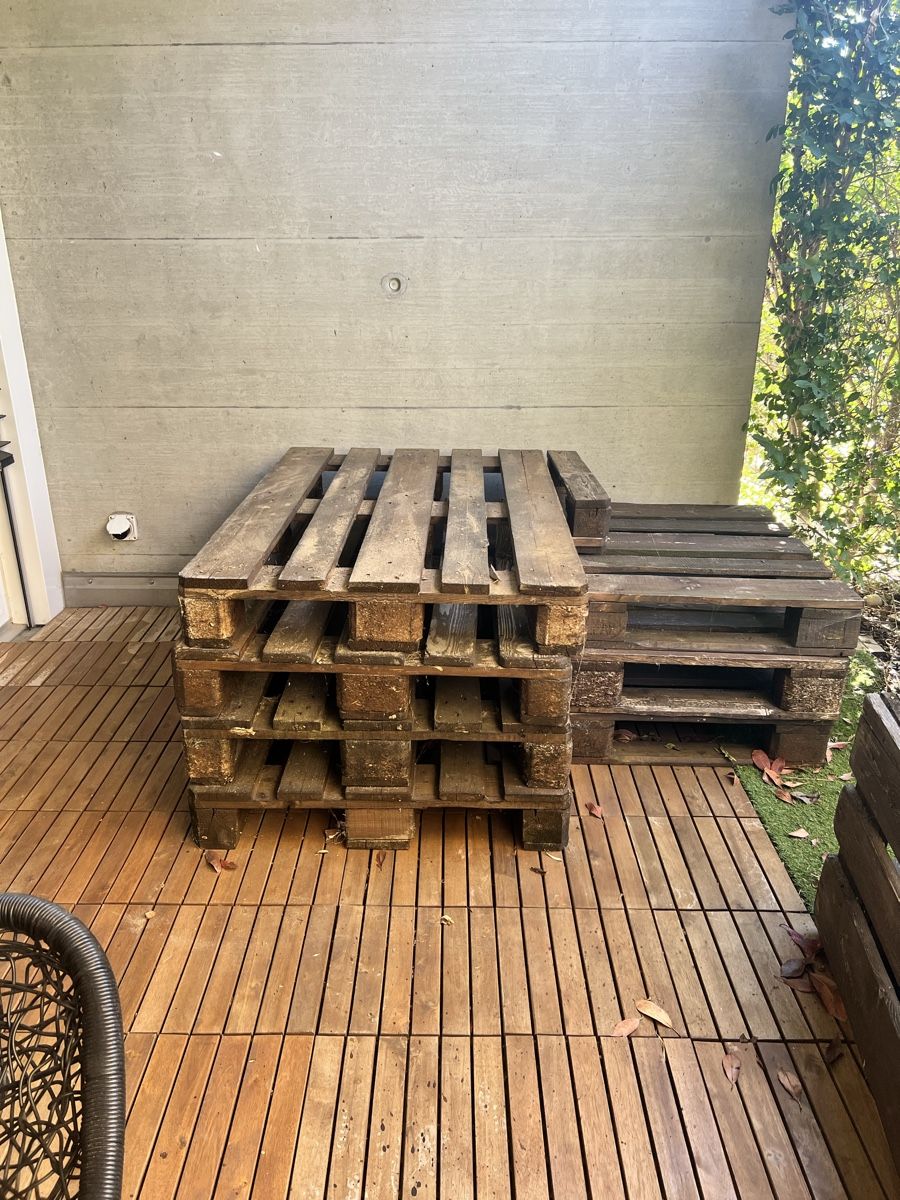 Pallets: Möbel aus Paletten gebraucht 2er Set – Usato da Kreuzlingen venduto da lin_j98c