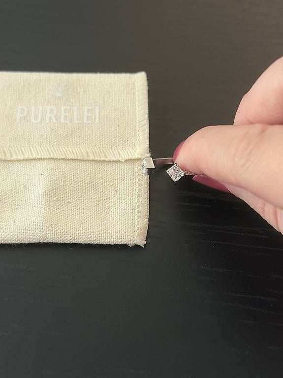 Bagues: Verstellbarer Ring mit Steinen – Neuf avec emballage d'origine à Zürich par mel_v8qp 1