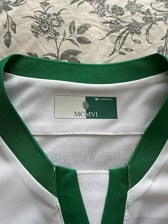 Canottiere & Pantaloni: Macron Maillot Sporting CP 19-20 Third M – Usato da Lausanne venduto da PeixotoBruno 2
