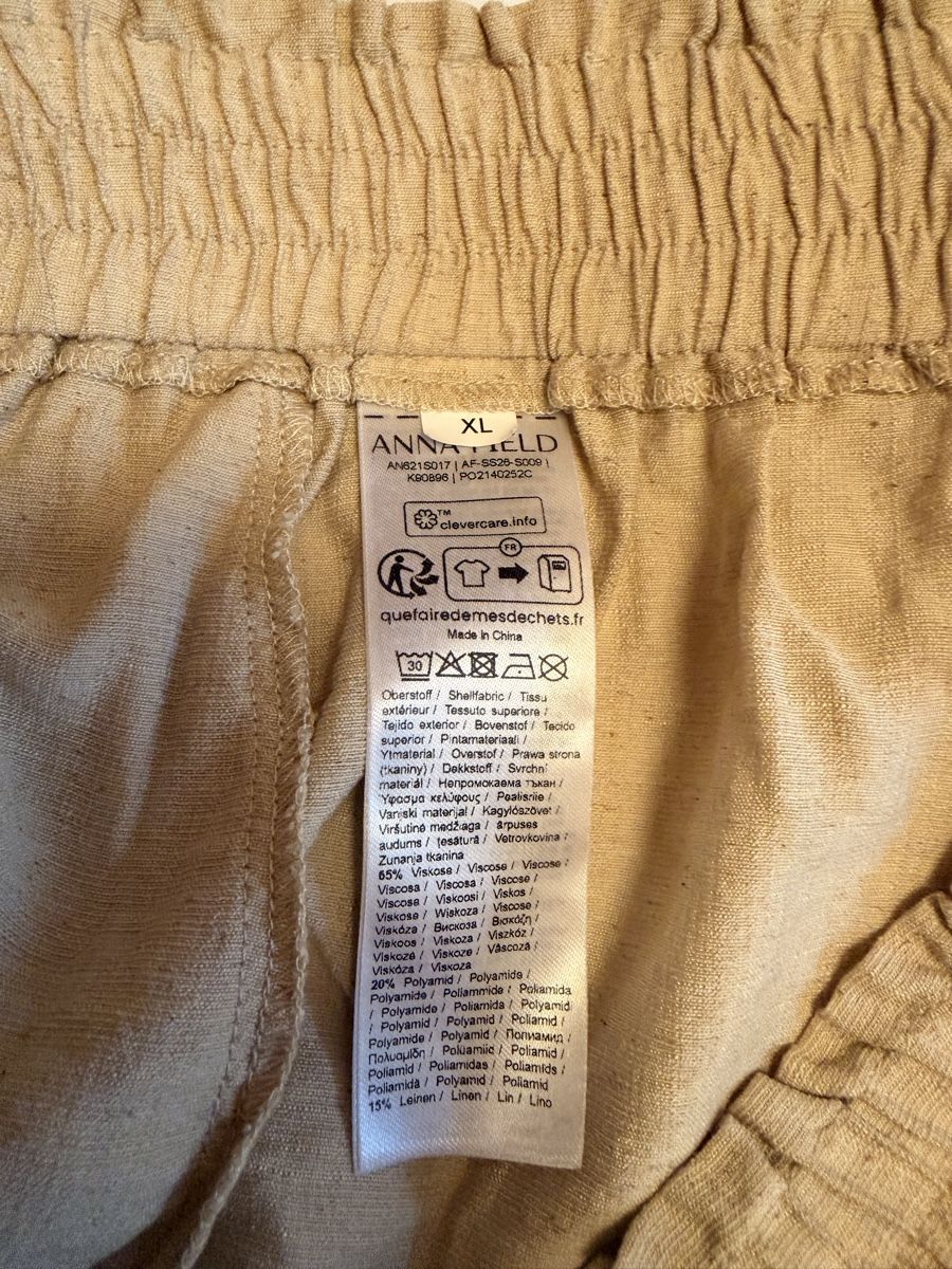 Pantaloni: Short femme  – Nuovo (secondo la descrizione) da Yverdon-les-Bains venduto da DellanegraJ 1