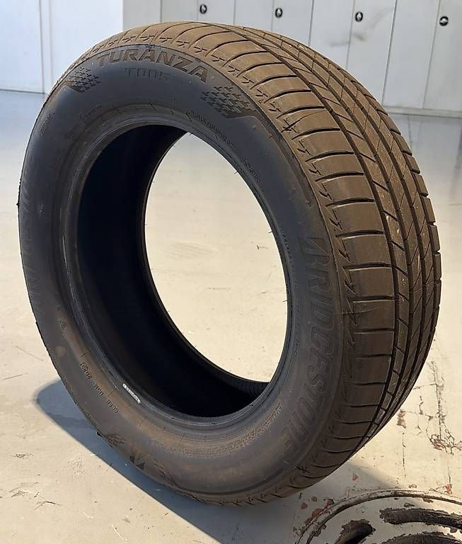 Sonstiges Schreiben & Zeichnen: Gomme estive per VW Multivan – Gebraucht aus Tesserete von giraffina