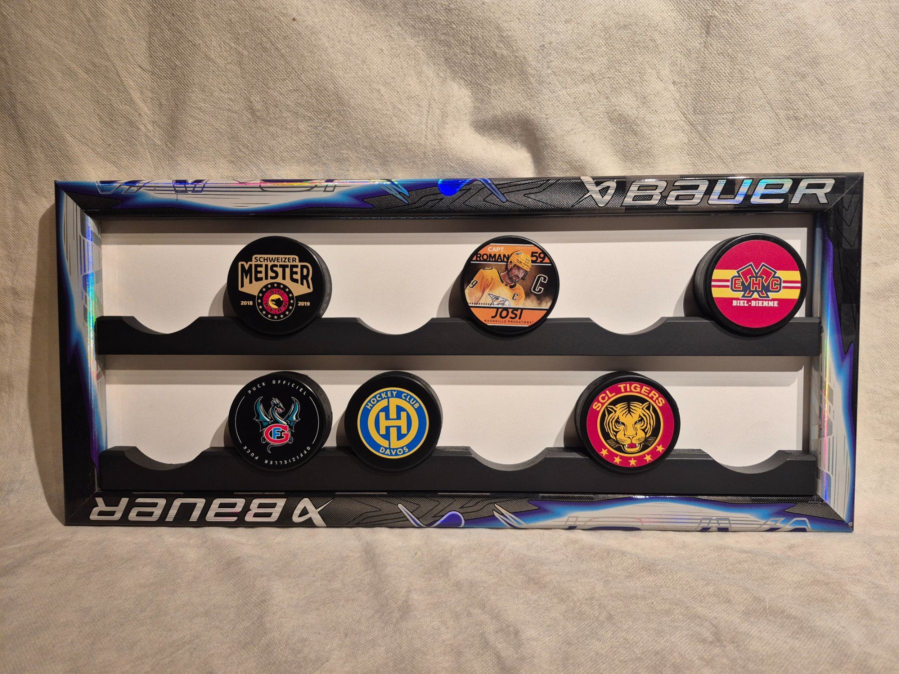 Cadres de tableaux: Bauer Rahmen für 12 Pucks – D'occasion à Treiten par Sauber73