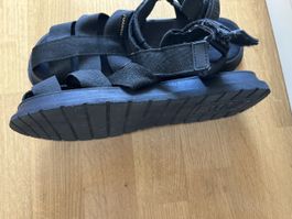 Sandalen Zara schwarz Grösse 38 guter Zustand