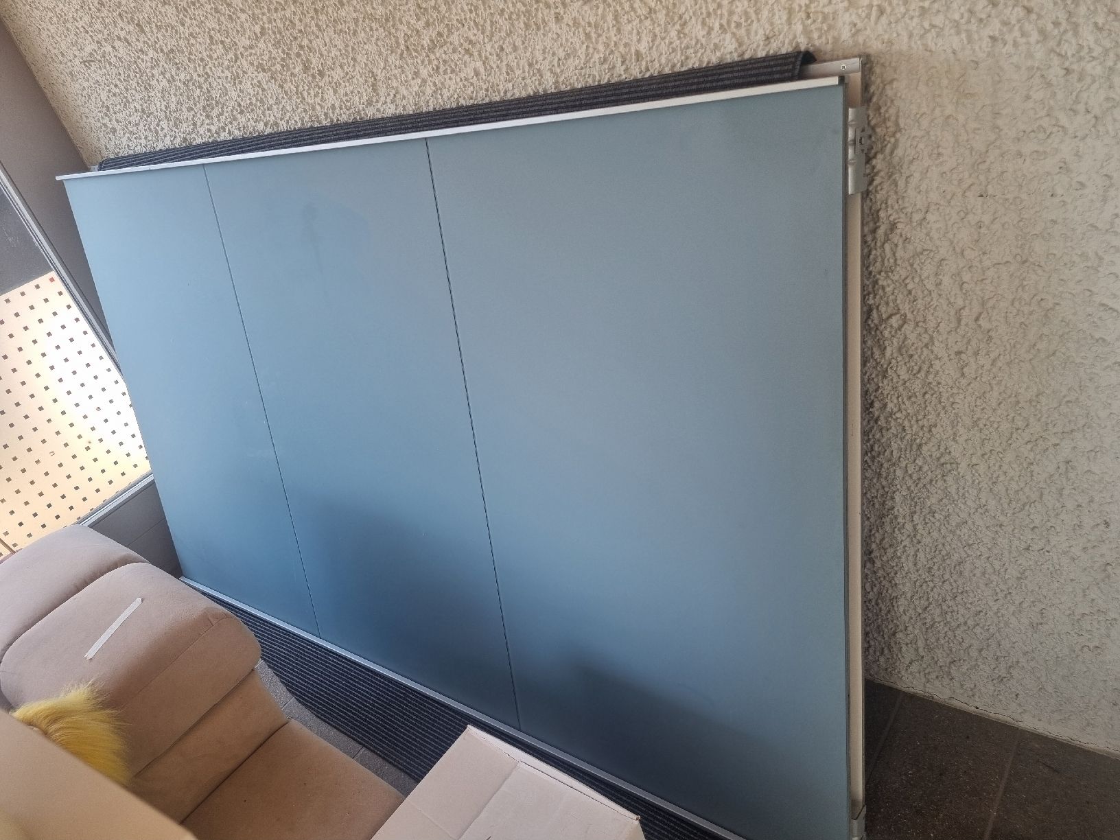 Armoires: Hochwertiger Kleiderschrank – D'occasion à Nürensdorf par pge002 1