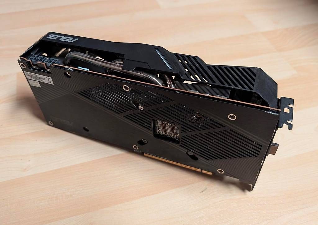 Asus Schede grafiche: ASUS Radeon RX 5700 8GB Dual EVO – Usato da St. Margrethen SG venduto da Stuzi1 2