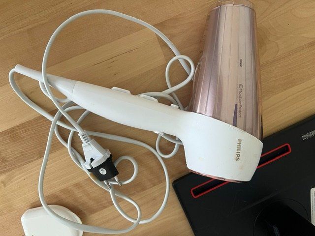 Philips Sèche-cheveux: Philips MoistureProtect Haartrockner – D'occasion à Thalwil par min_8rgc