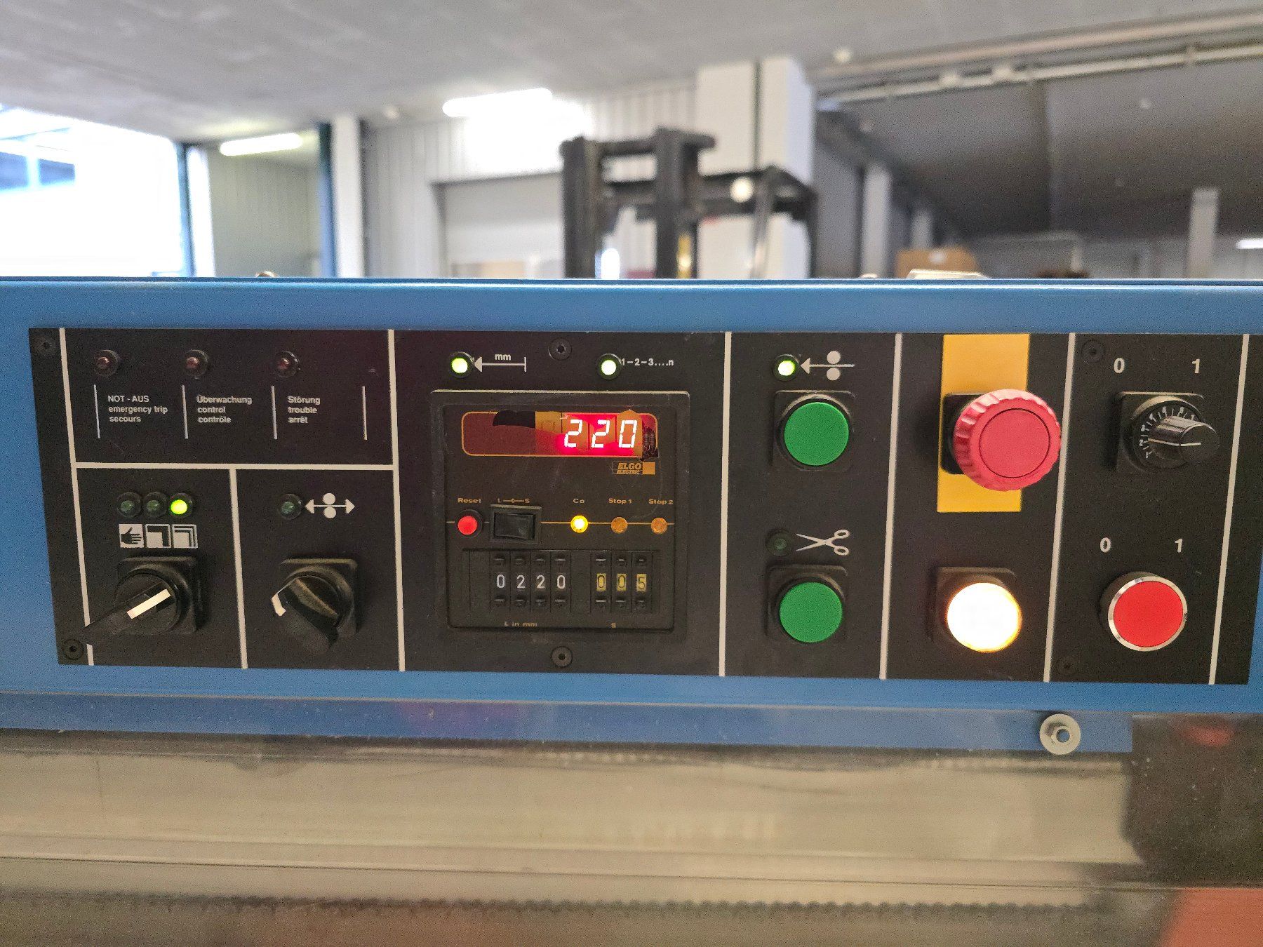 Tutte le macchine: Zuschnitttautomat ZA 420 – Usato da Derendingen venduto da EL4552 2