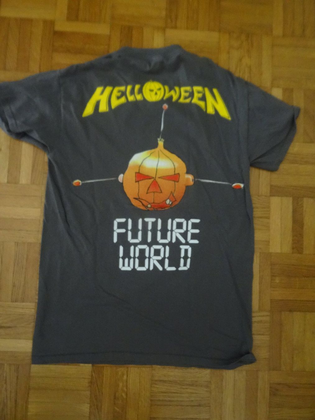 T-shirt: Helloween - T-shirt Future World – Nuovo (secondo la descrizione) da PRILLY venduto da hurricane2000 1